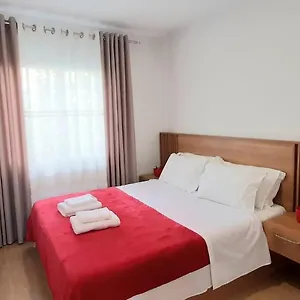 Apartamento Comfy Apartment- Sunny Balcony, Tirana
